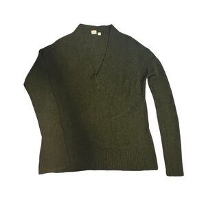 GAP WOMEN'S BOYFRIEND V NECK SWEATER